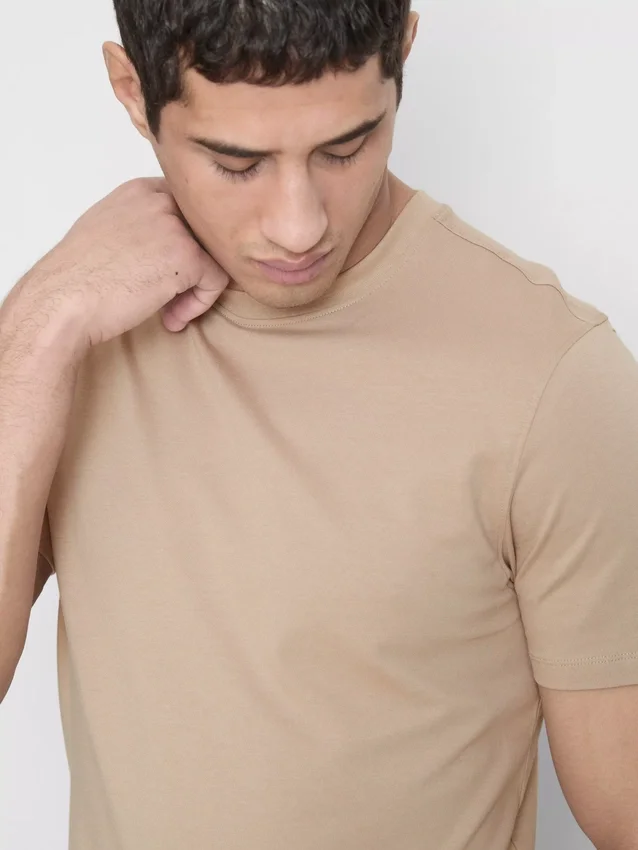 Camisola de corte justo e elástica