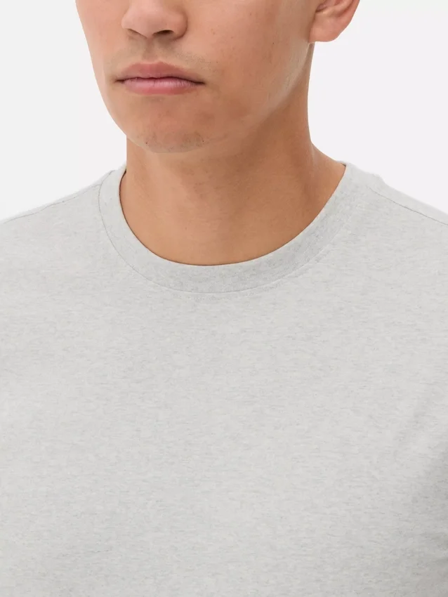 Camisola de corte justo e elástica