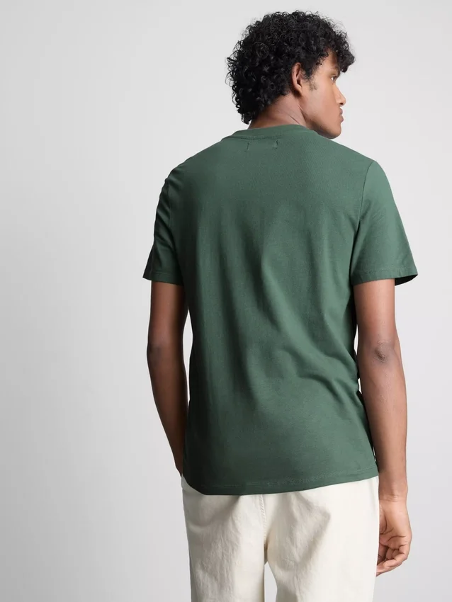 Camisola de corte justo e elástica