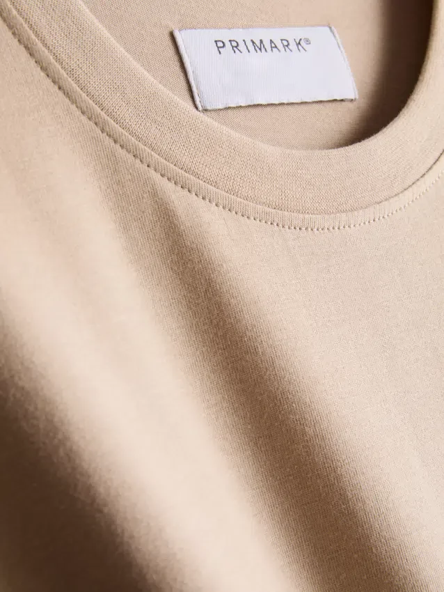 Camisola de corte justo e elástica