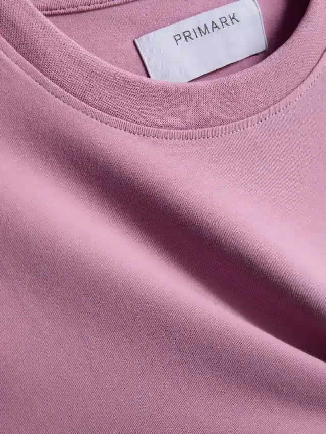 Camisola de corte justo e elástica