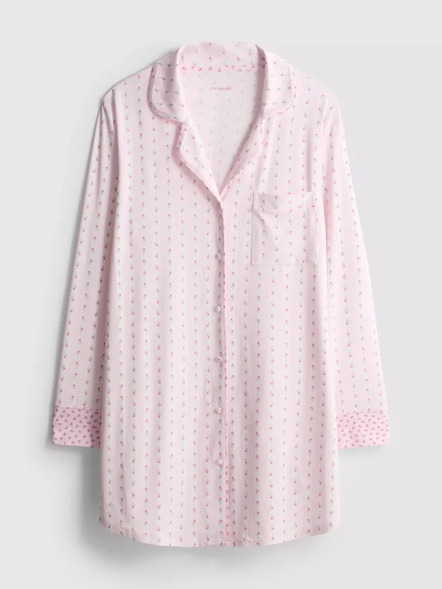 Camisola de dormir estilo boyfriend com padrão floral