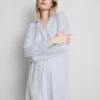 Camisola de dormir oversized estilo «boyfriend» às riscas