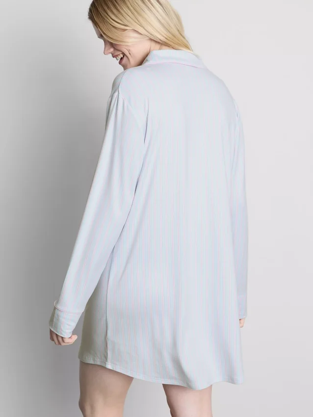 Camisola de dormir oversized estilo «boyfriend» às riscas