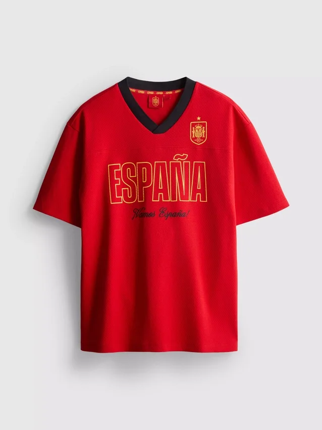 Camisola de futebol com grafismo da Espanha