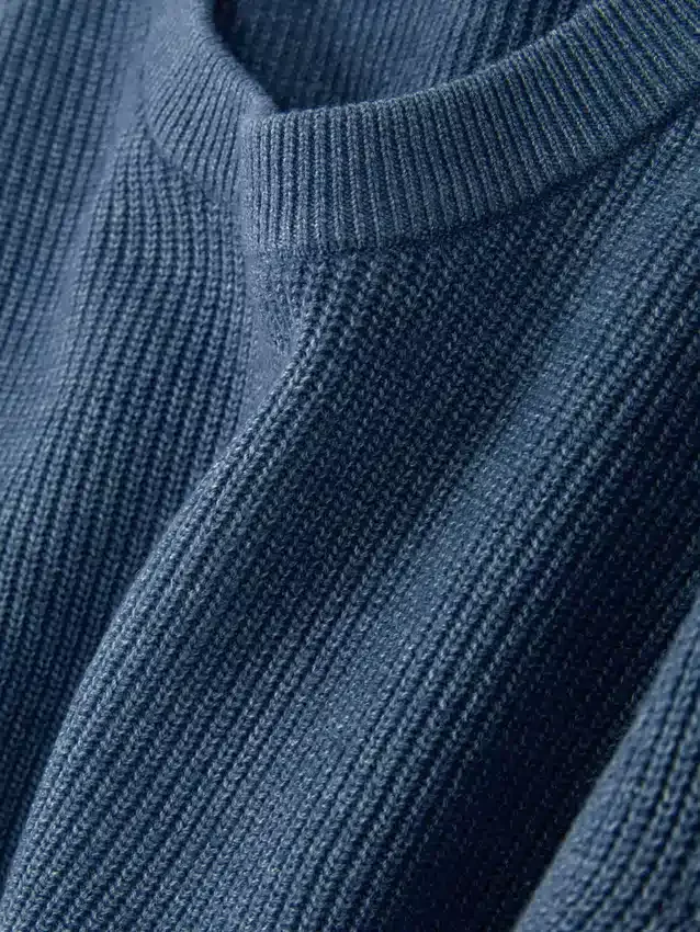 Camisola de gola redonda com canelado