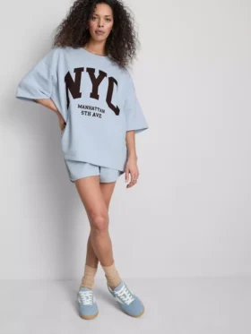 Camisola de manga caída «NYC» com alto teor de algodão