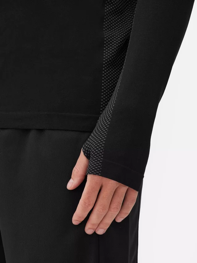 Camisola de treino de manga comprida com fecho de correr até um quarto