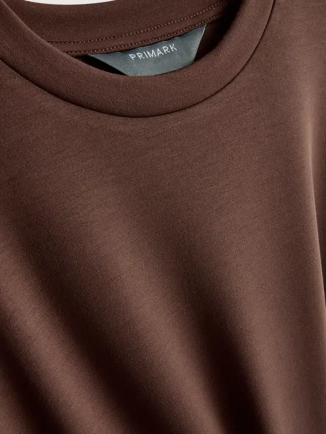 Camisola desportiva de gola redonda