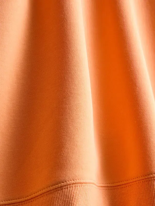 Camisola desportiva essencial