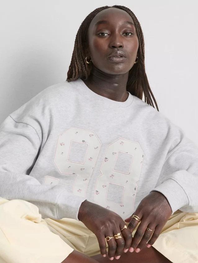Camisola oversized com padrão floral delicado de 98