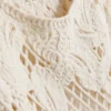 Camisola sem mangas assimétrica em croché