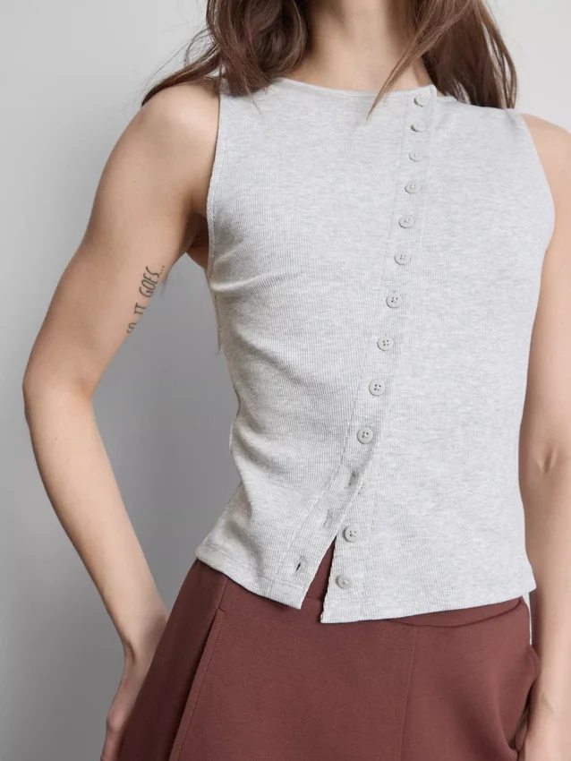 Camisola sem mangas com botões, rica em algodão