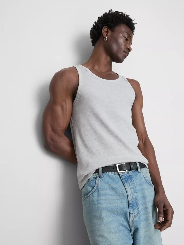 Camisola sem mangas com canelado