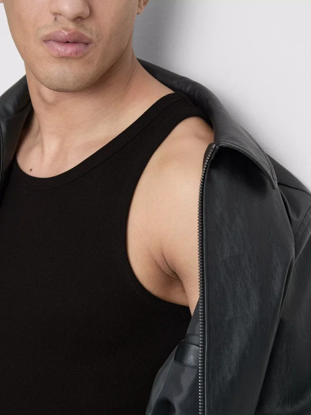 Camisola sem mangas com canelado
