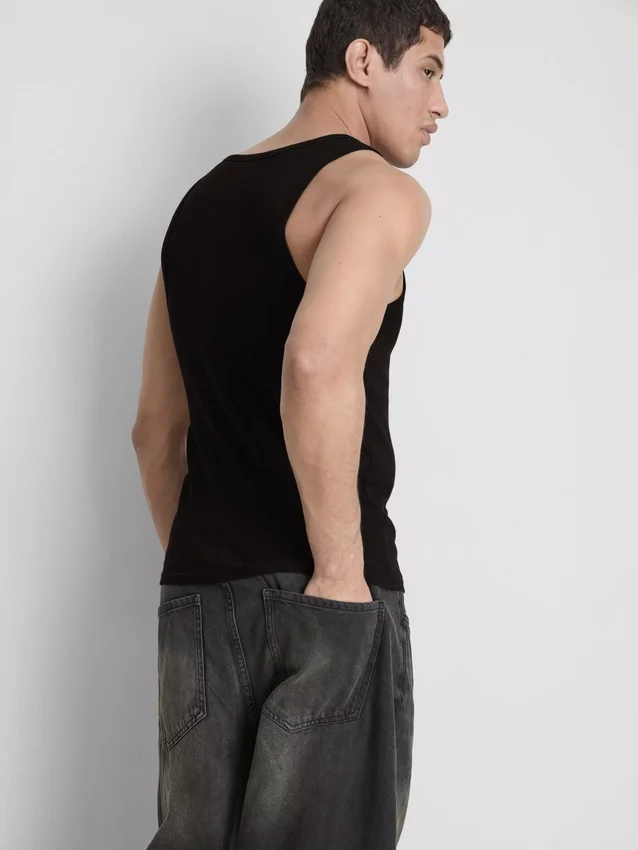 Camisola sem mangas com canelado