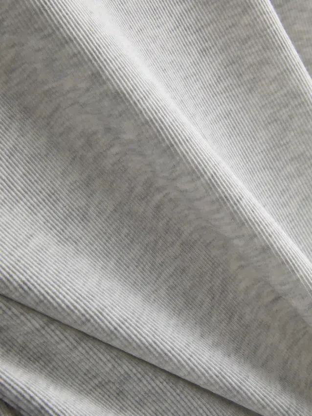 Camisola sem mangas com canelado