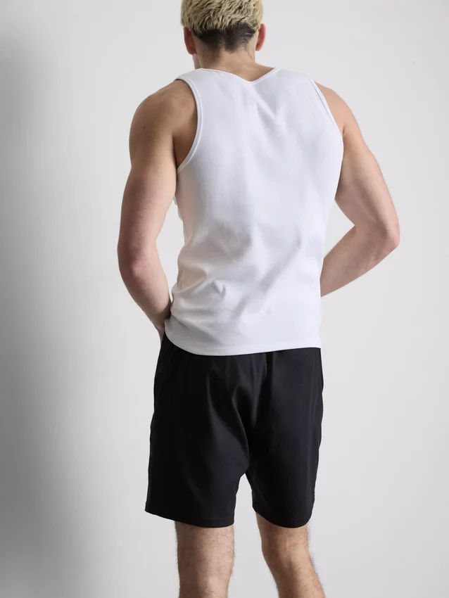 Camisola sem mangas com corte justo e canelado