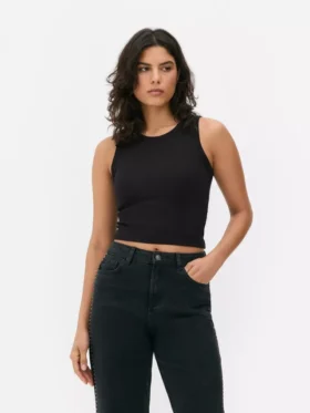 Camisola sem mangas com costas em estilo nadador e canelado