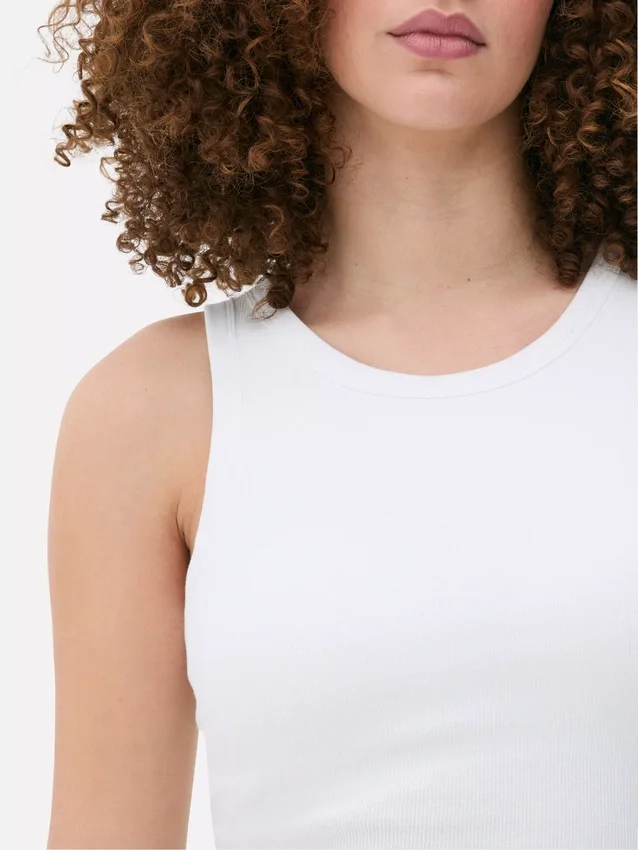 Camisola sem mangas com costas em estilo nadador e canelado