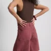 Camisola sem mangas com costas em forma de «racerback» em tecido canelado com elevada proporção de algodão