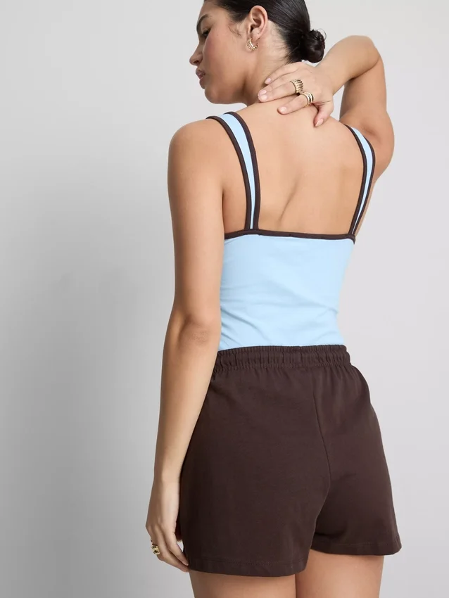 Camisola sem mangas com decote em coração, rica em algodão
