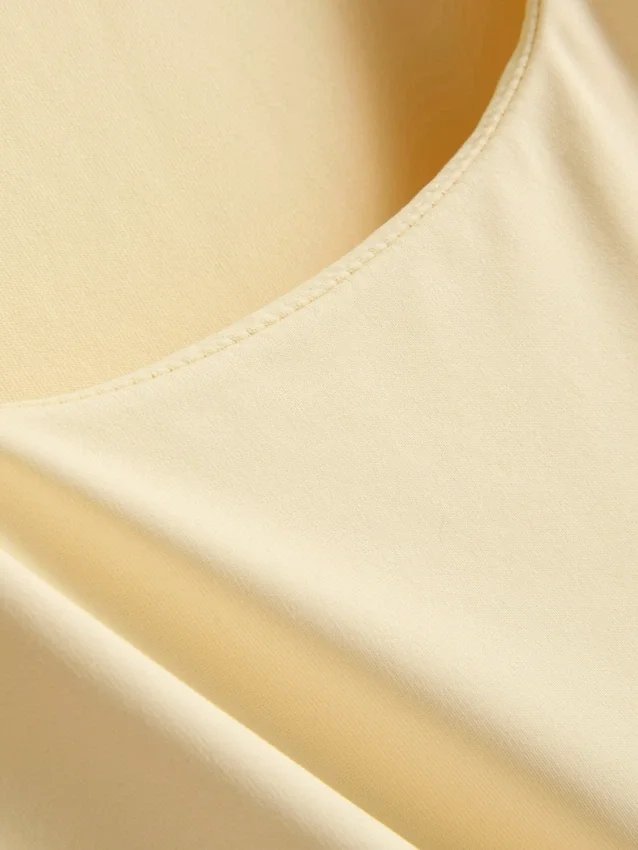 Camisola sem mangas com decote quadrado