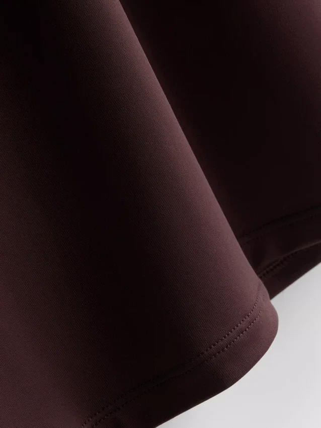 Camisola sem mangas com decote quadrado