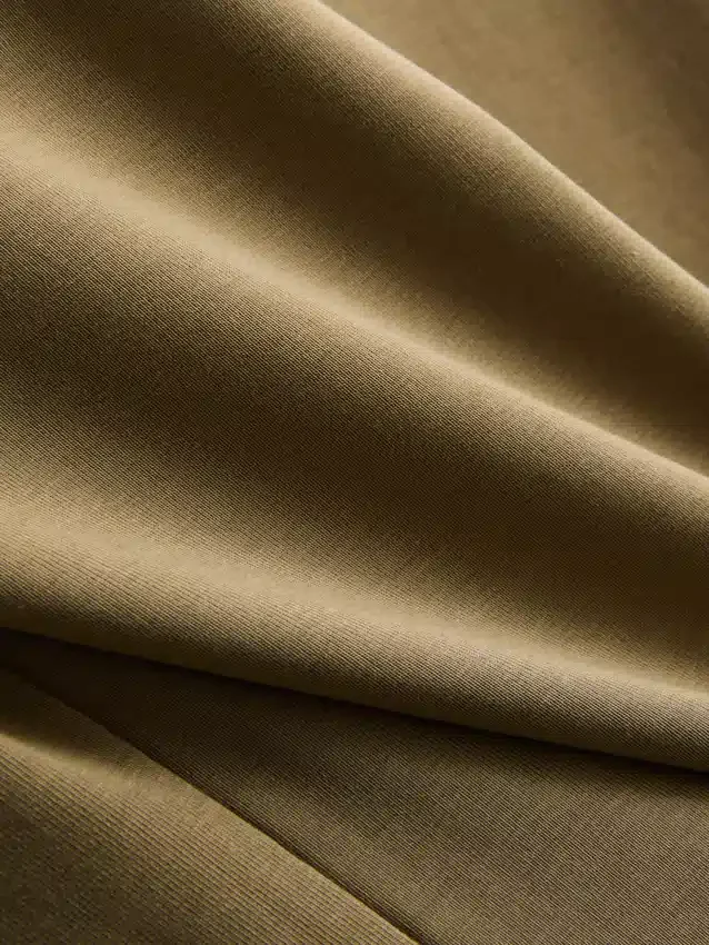 Camisola sem mangas com decote redondo e costas em estilo «racerback»