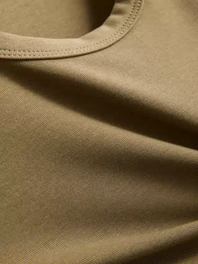 Camisola sem mangas com decote redondo e costas em estilo «racerback»