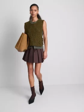 Camisola sem mangas com laço lateral em croché