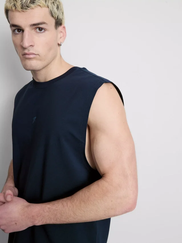 Camisola sem mangas de ginástica