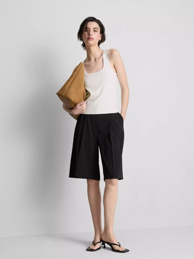 Camisola sem mangas de malha com decote quadrado