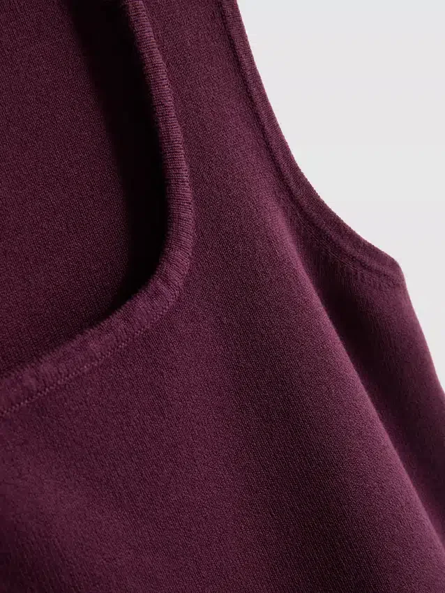 Camisola sem mangas de malha com decote quadrado