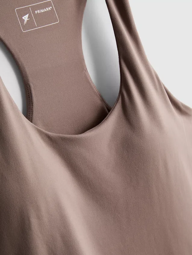Camisola sem mangas desportiva com decote redondo