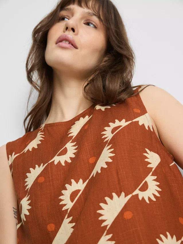 Camisola sem mangas estampada em mistura de algodão