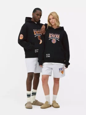 Casaco com capuz dos New York Knicks da NBA