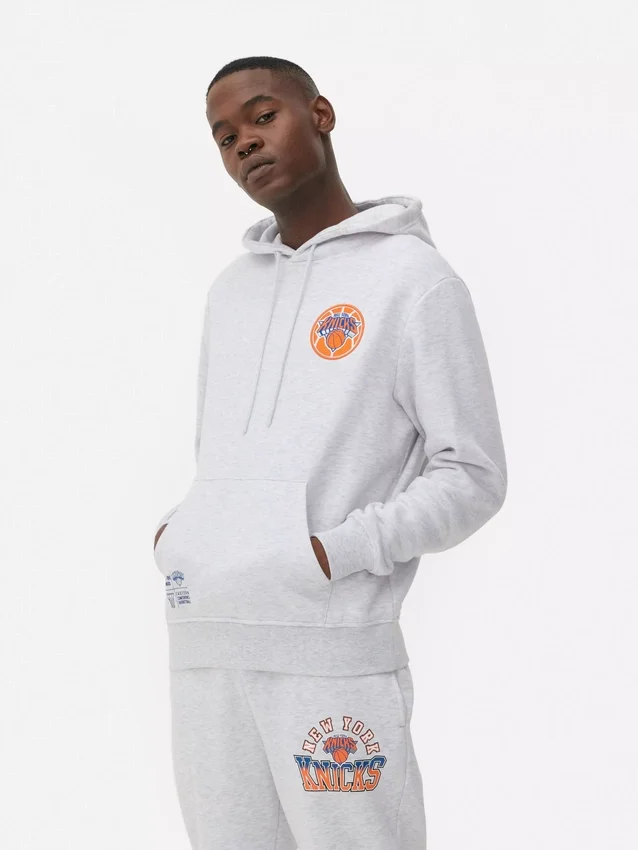 Casaco com capuz e cordão da NBA New York Knicks