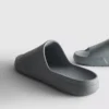 Chinelo de sola grossa