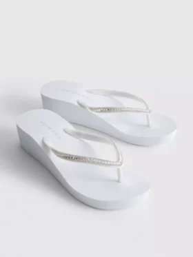 Chinelos de cunha com strass