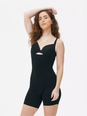 Cintas modeladoras com decote aberto até à coxa