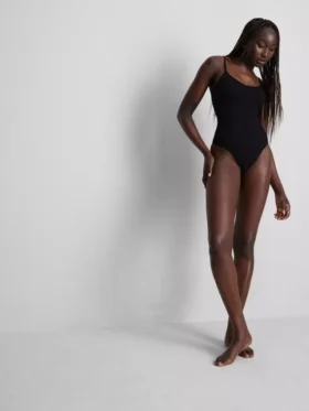 Cintas modeladoras sem costuras
