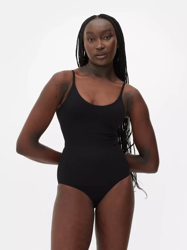 Cintas modeladoras sem costuras