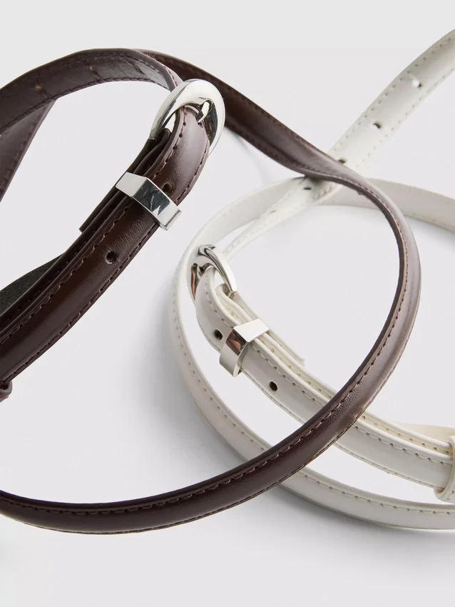 Conjunto de 2 cintos com fivela em forma de meia-lua