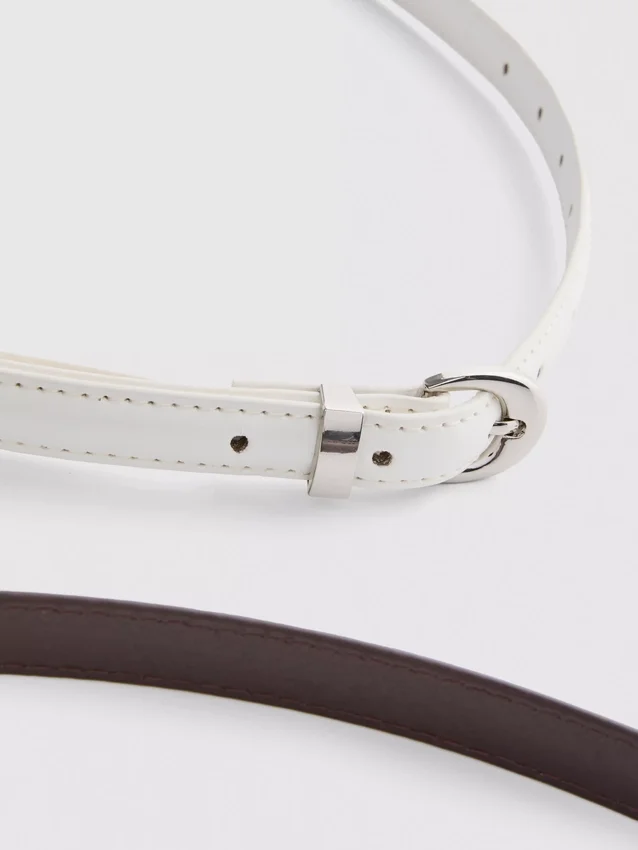 Conjunto de 2 cintos com fivela em forma de meia-lua