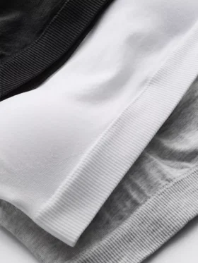 Conjunto de 3 bralettes curtas sem aros