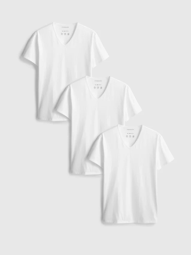 Conjunto de 3 camisas com decote em V