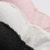 Conjunto de 3 soutiens tipo balcão com renda em toda a peça