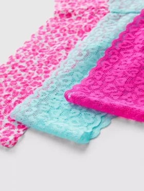 Conjunto de 3 tangas de renda