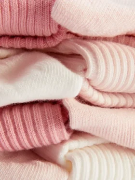 Conjunto de 4 pares de meias curtas com bainha para bebé